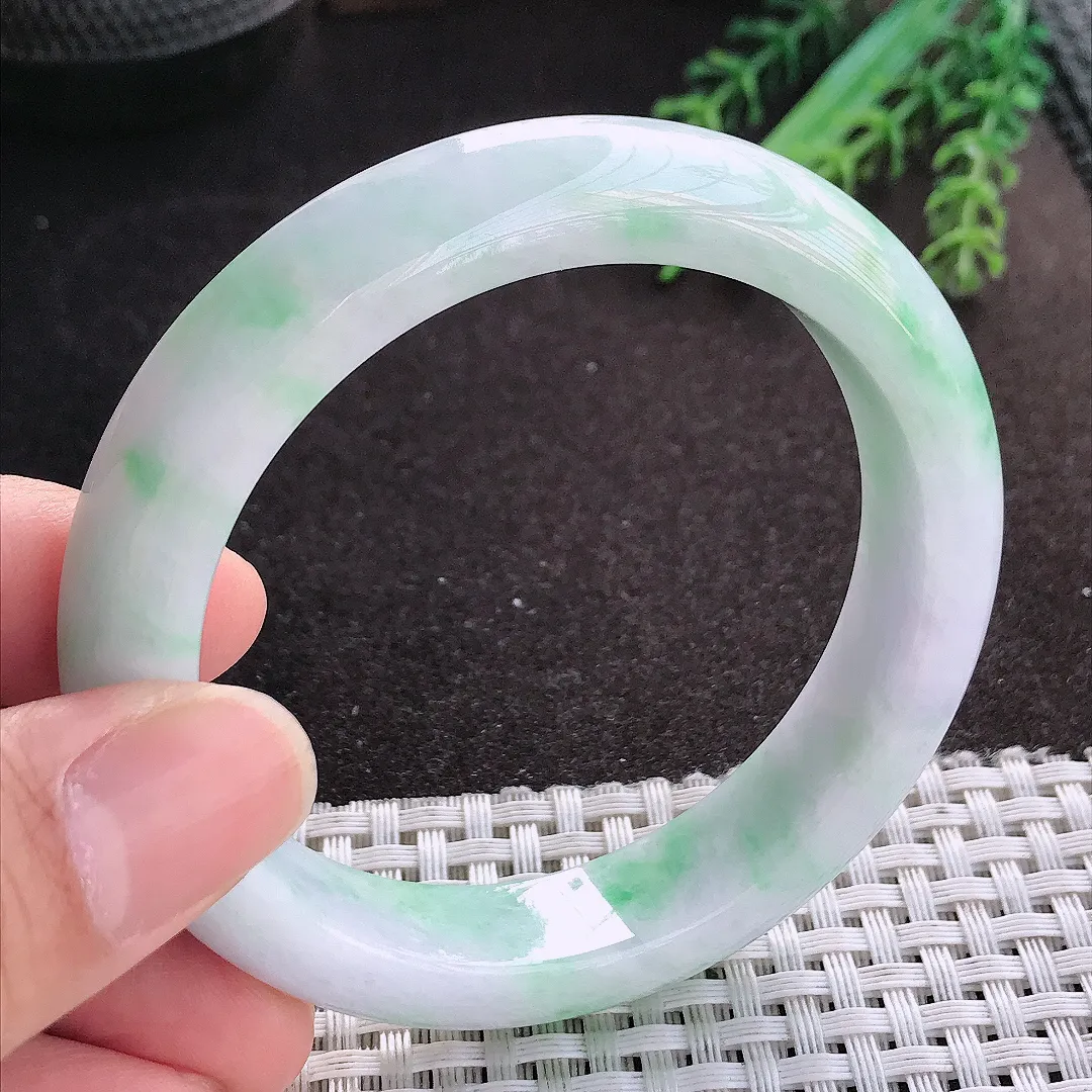 天然A货翡翠55.5/12.6/9老坑秀气温润飘花手镯宽边玉镯