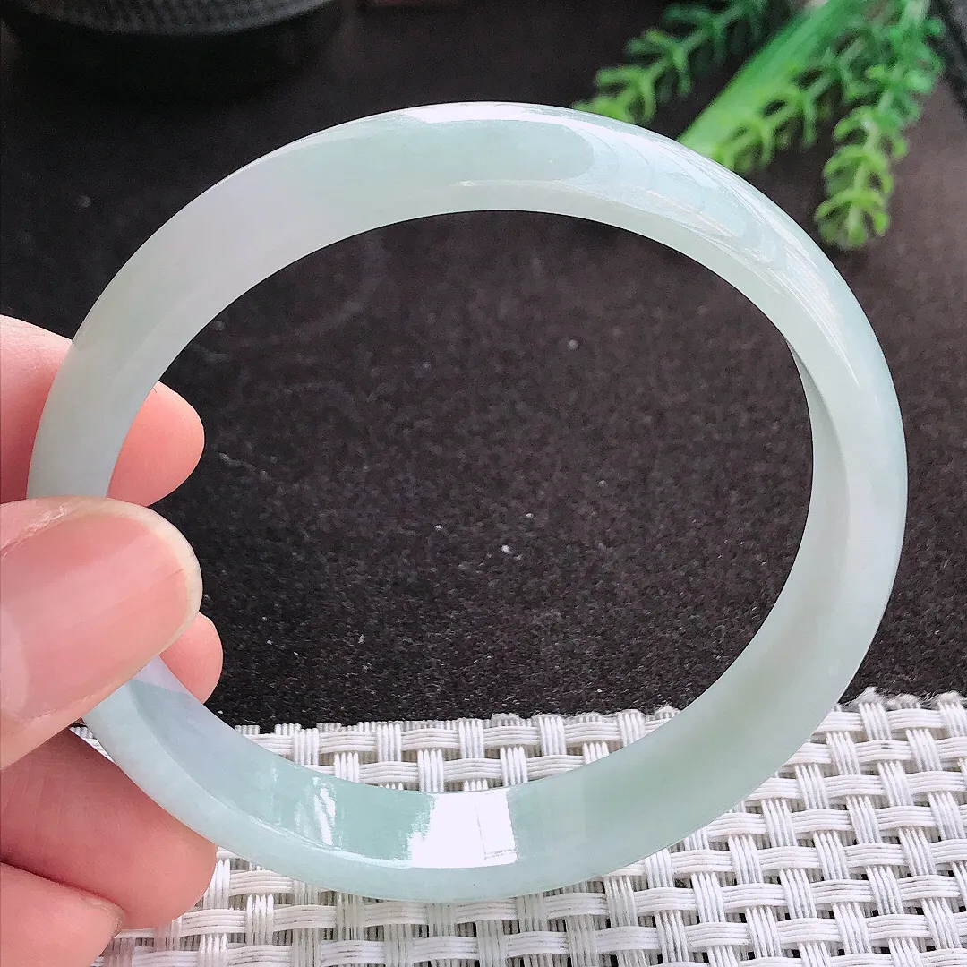 天然A货翡翠61/12.4/6.3老坑冰润水灵大圈口手镯宽边玉镯