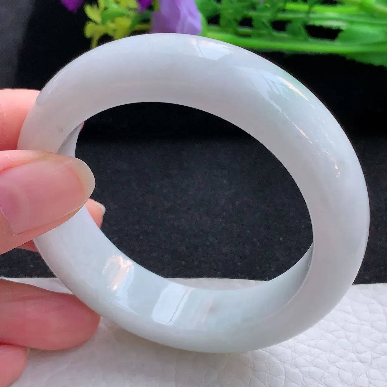 z自然光53.8*15.3*9.3轮胎镯 翡翠a货玉手镯飘花厚装宽边珠宝玉手环