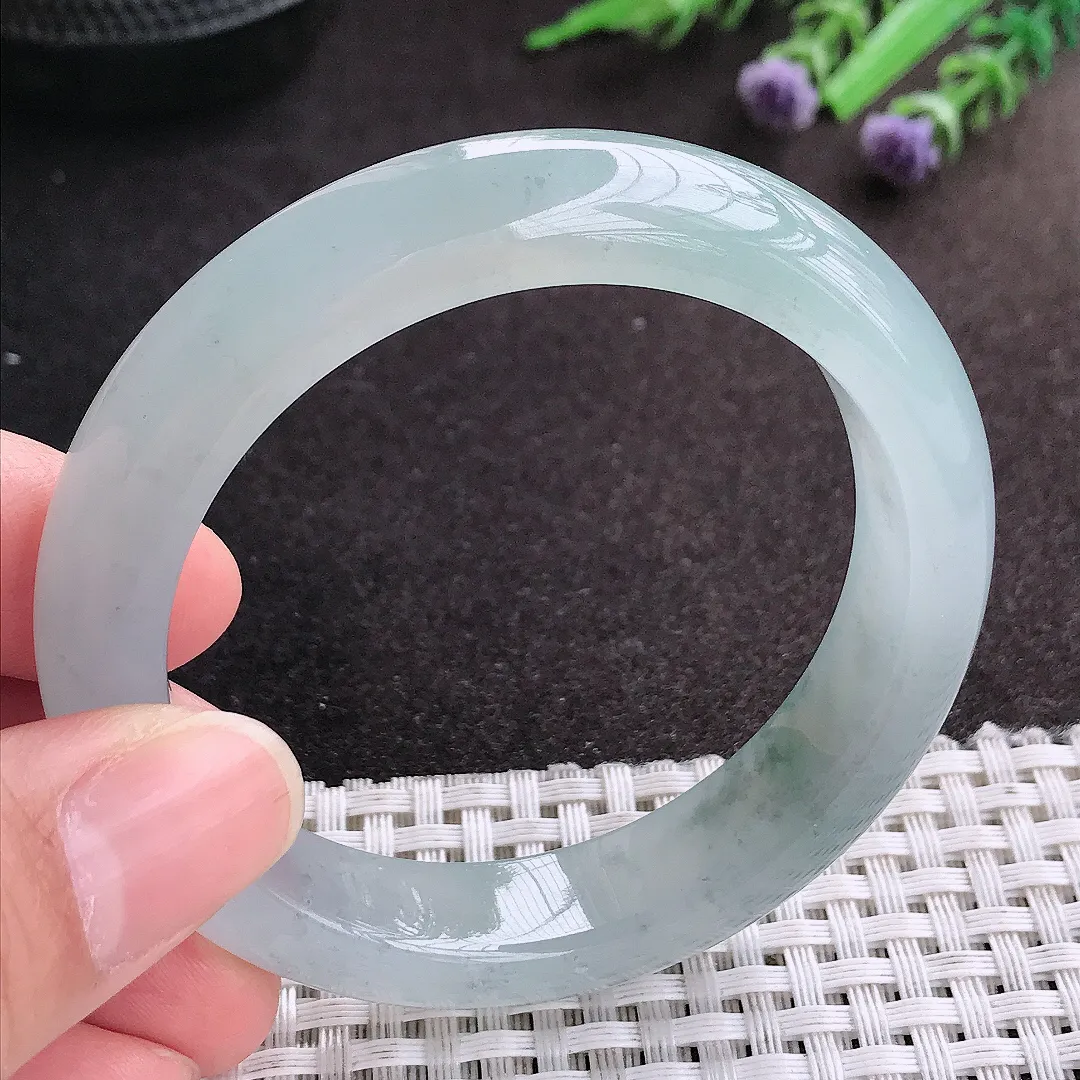 天然A货翡翠53/12.4/8.3老坑冰胶果冻特色飘花手镯宽边玉镯