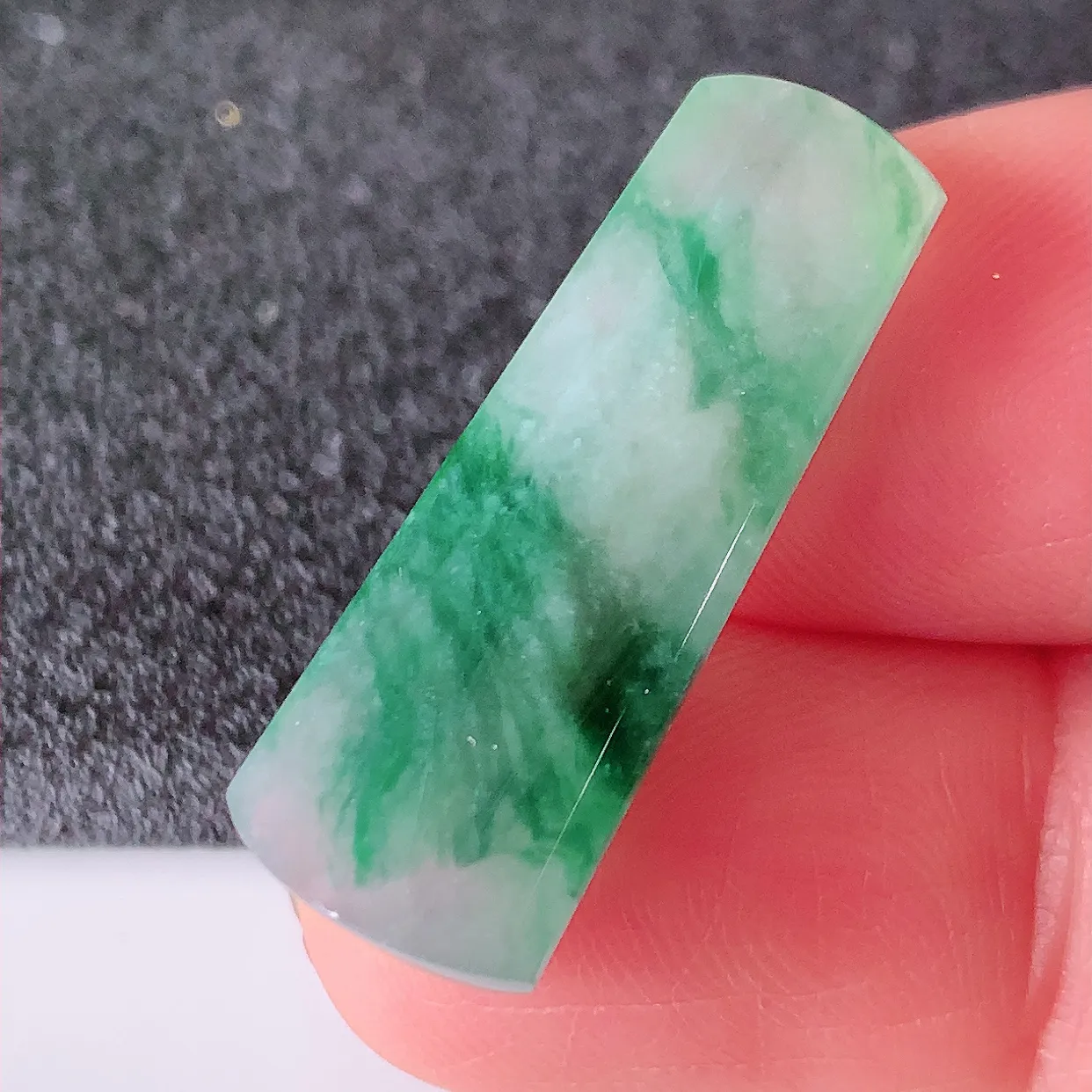 自然光实拍，冰种飘花翡翠无事柱吊坠，翡翠平安无事牌，精致时尚，无事牌品相正，平平安安 #01.11