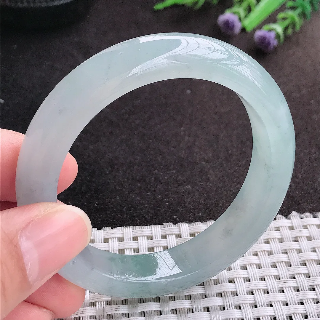 天然A货翡翠53/12.4/8.3老坑冰胶果冻特色飘花手镯宽边玉镯