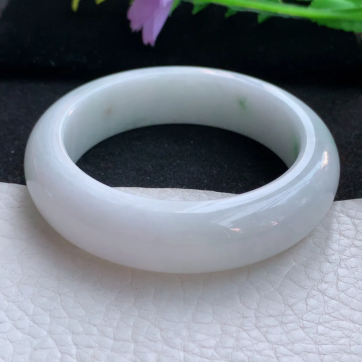 z自然光53.8*15.3*9.3轮胎镯 翡翠a货玉手镯飘花厚装宽边珠宝玉手环