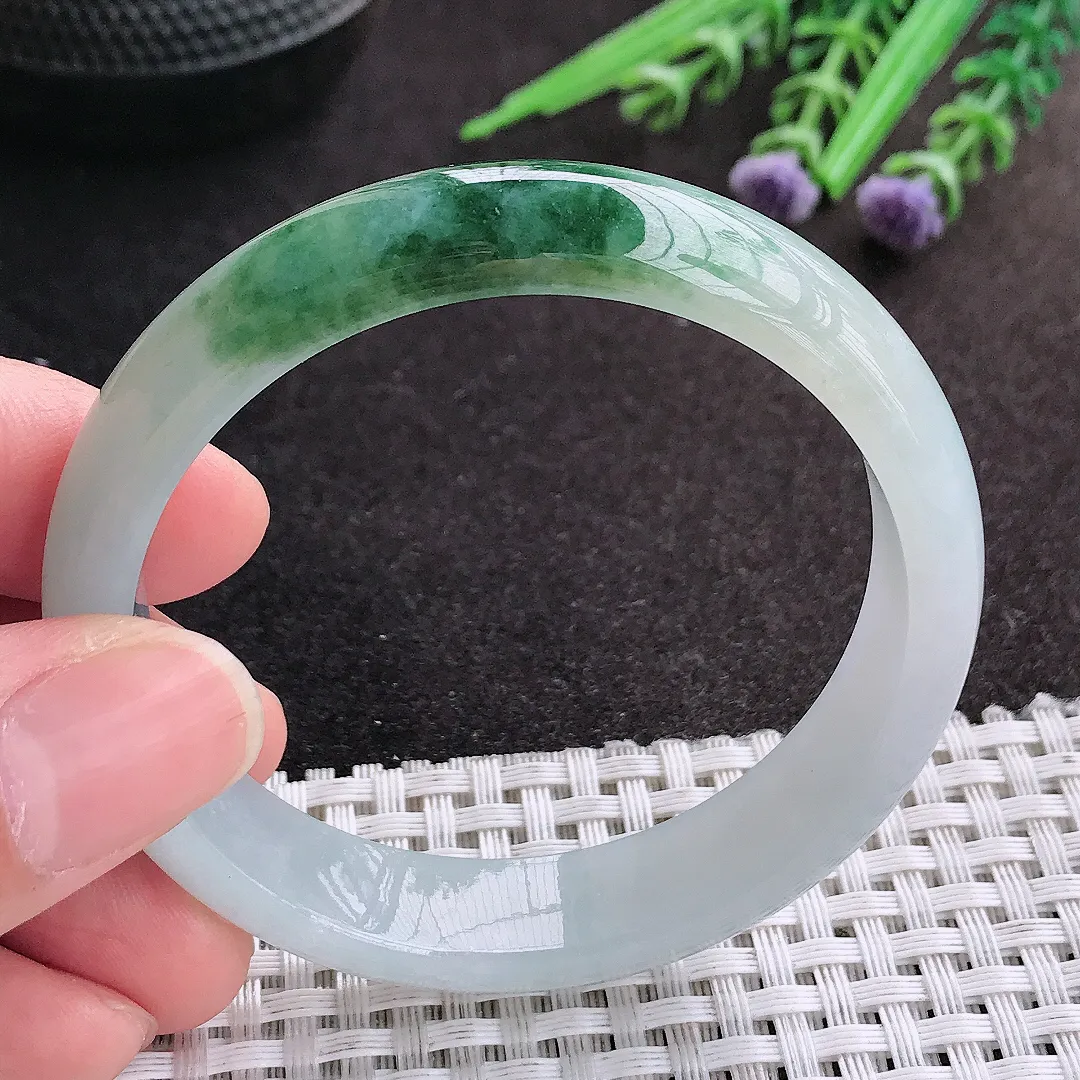 天然A货翡翠53/12.3/6.8老坑精美温润飘花手镯宽边玉镯