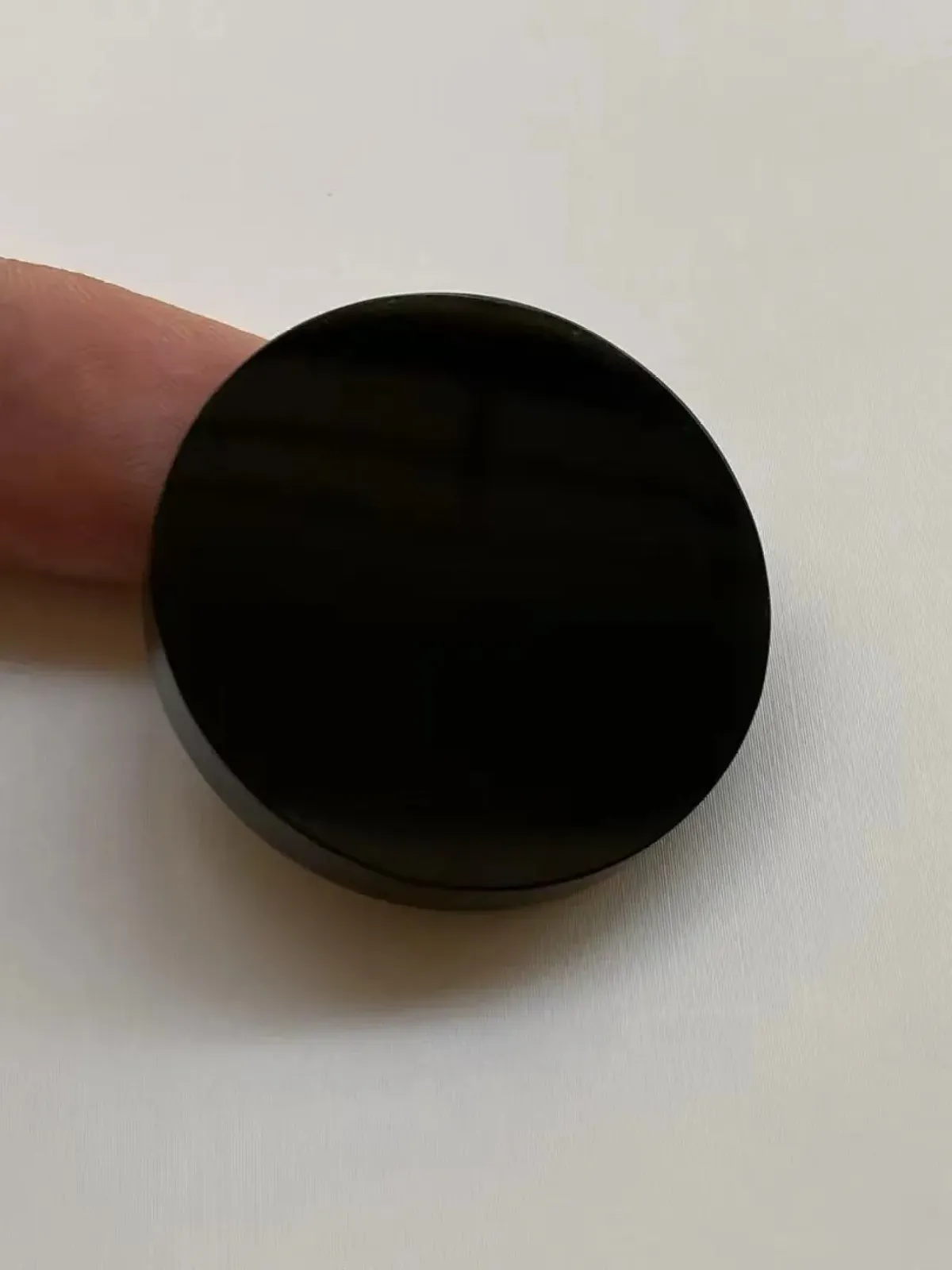 墨翠【平安扣】细腻干净，黑度极黑、性价比高，雕工精湛，打灯透绿.