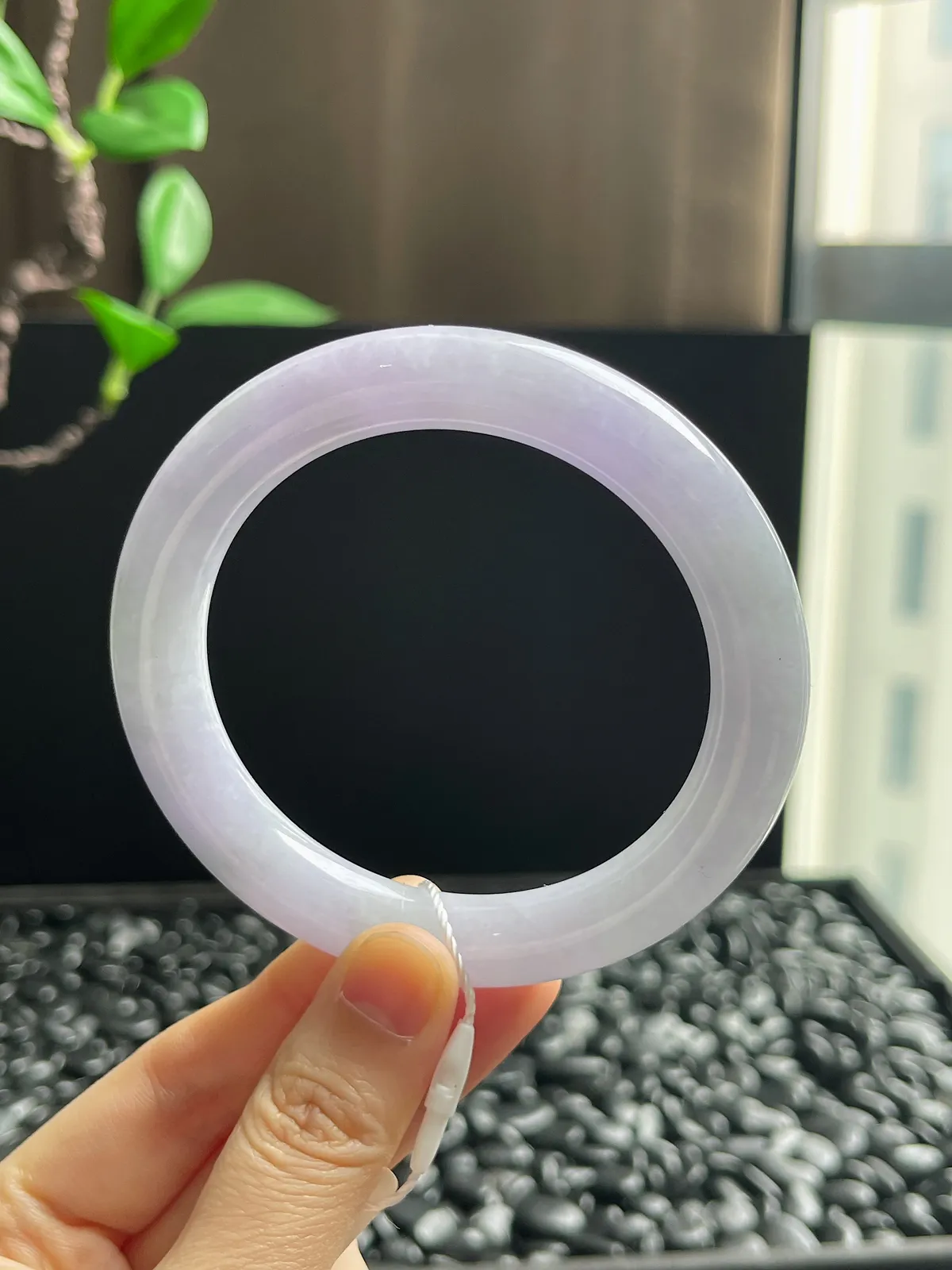 圆镯59圈口，翡翠冰糯种紫色手镯