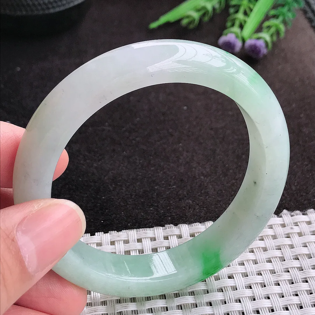 天然A货翡翠55.8/12.5/8.7老坑精美温润飘阳绿手镯宽边玉镯