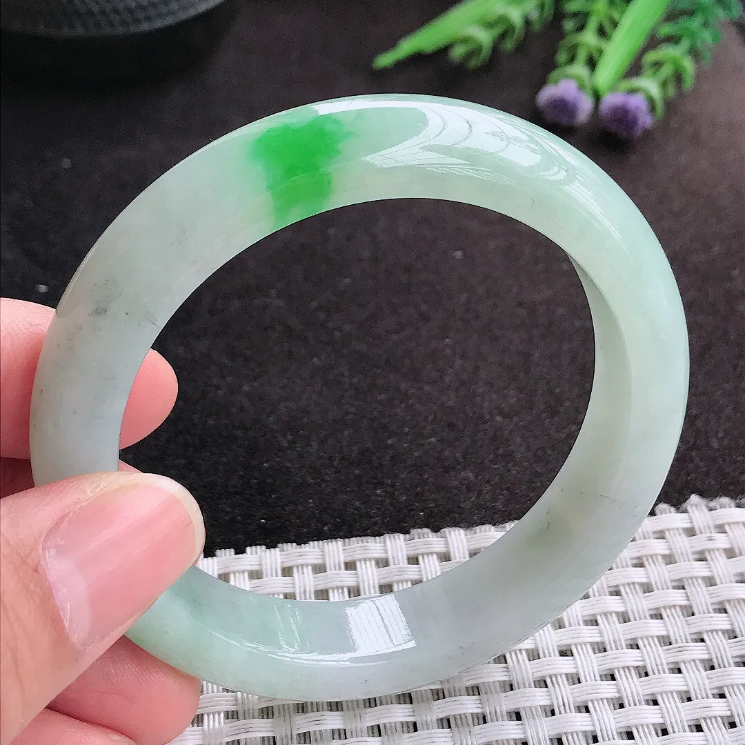 天然A货翡翠55.8/12.5/8.7老坑精美温润飘阳绿手镯宽边玉镯