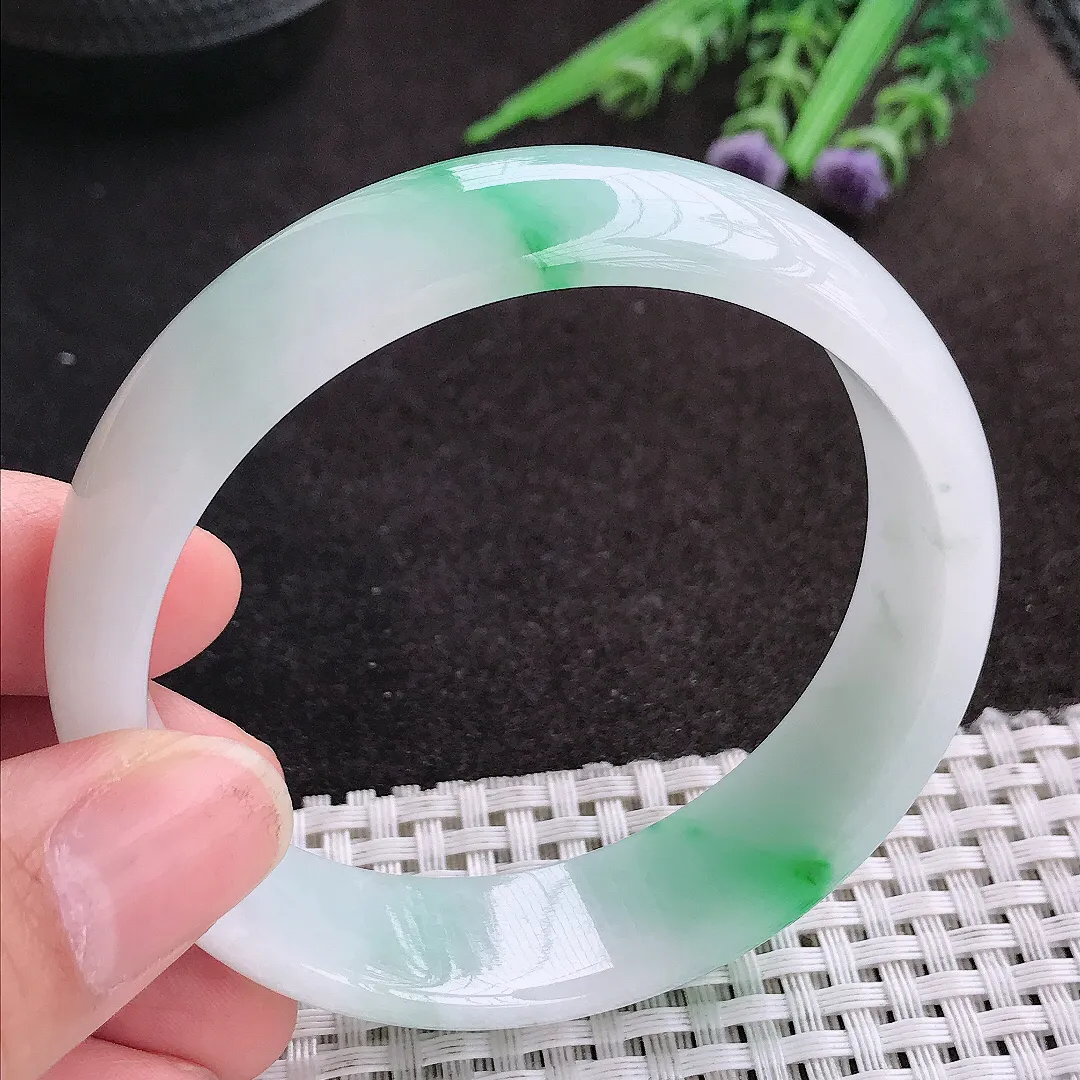 天然A货翡翠59/16.2/6.9老坑精美冰润飘阳绿轮胎手镯宽边玉镯