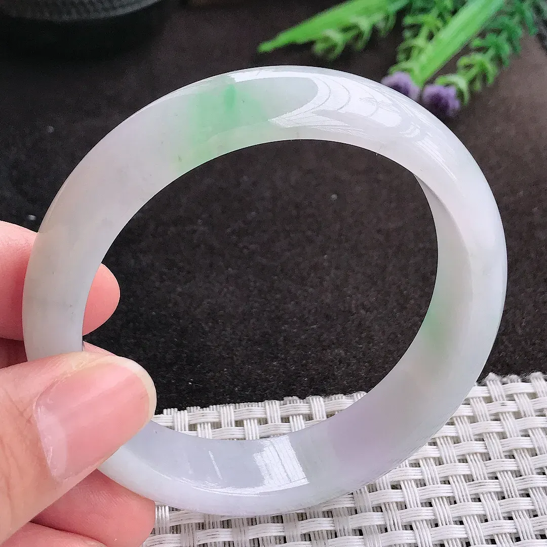 天然A货翡翠57.5/14.9/8.1老坑冰润水灵飘绿手镯宽边玉镯