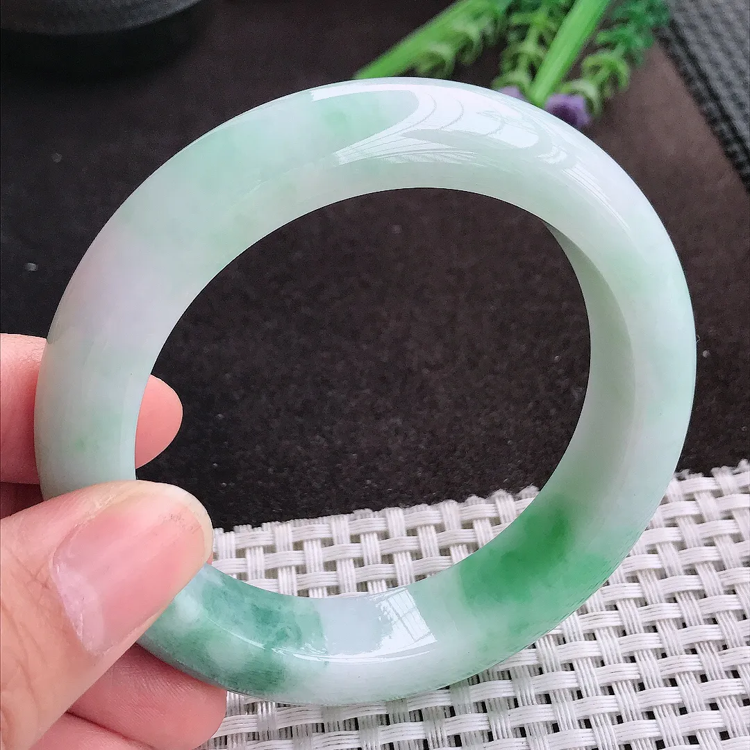 天然A货翡翠58/13.8/1.0.2老坑精美温润飘花手镯宽边玉镯