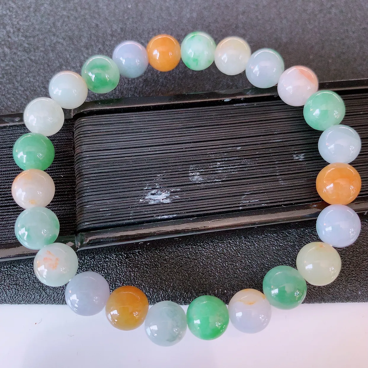 自然光实拍，冰润多宝翡翠手链，多彩翡翠手串，颜色丰富，料子细腻，高档大气，自戴送礼佳品！#46.7取一尺寸7.6mm