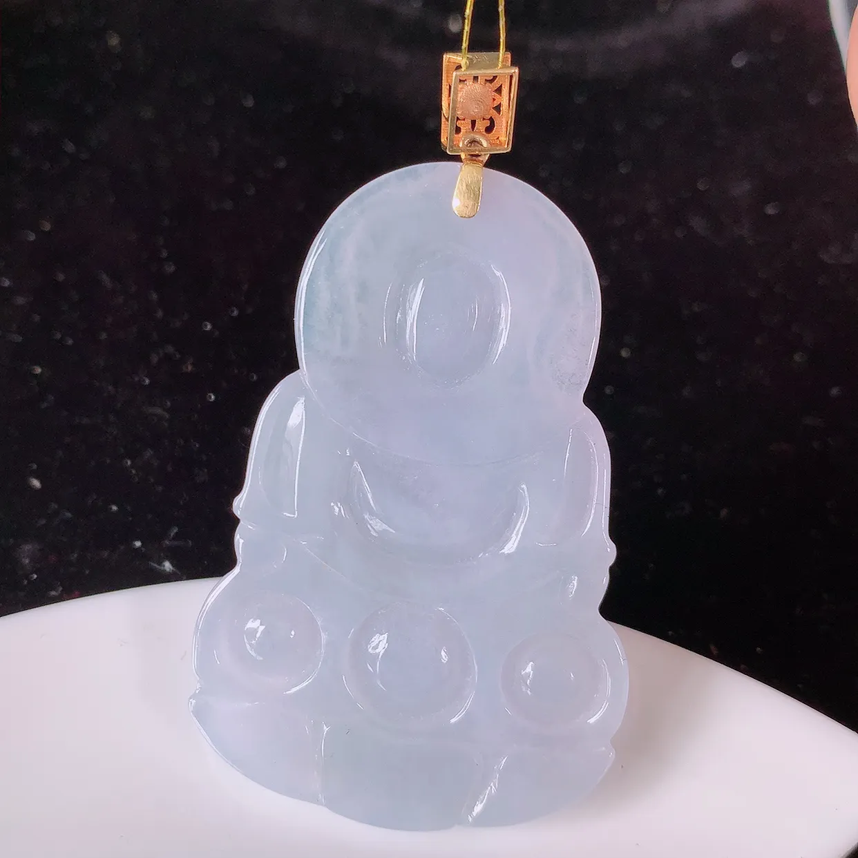 18K金镶嵌冰润紫罗兰翡翠观音菩萨吊坠，赐福翡翠观音，观音面相端庄，品相佳，佩戴气质！#35.11整体59裸石51*33.5*5.8