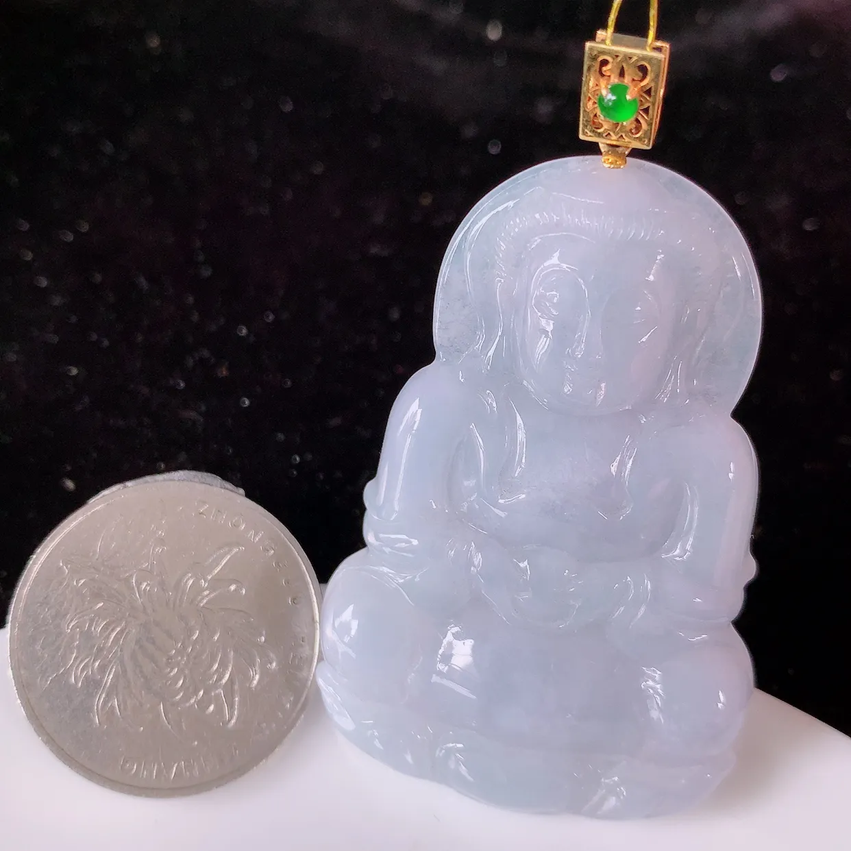 18K金镶嵌冰润紫罗兰翡翠观音菩萨吊坠，赐福翡翠观音，观音面相端庄，品相佳，佩戴气质！#35.11整体59裸石51*33.5*5.8