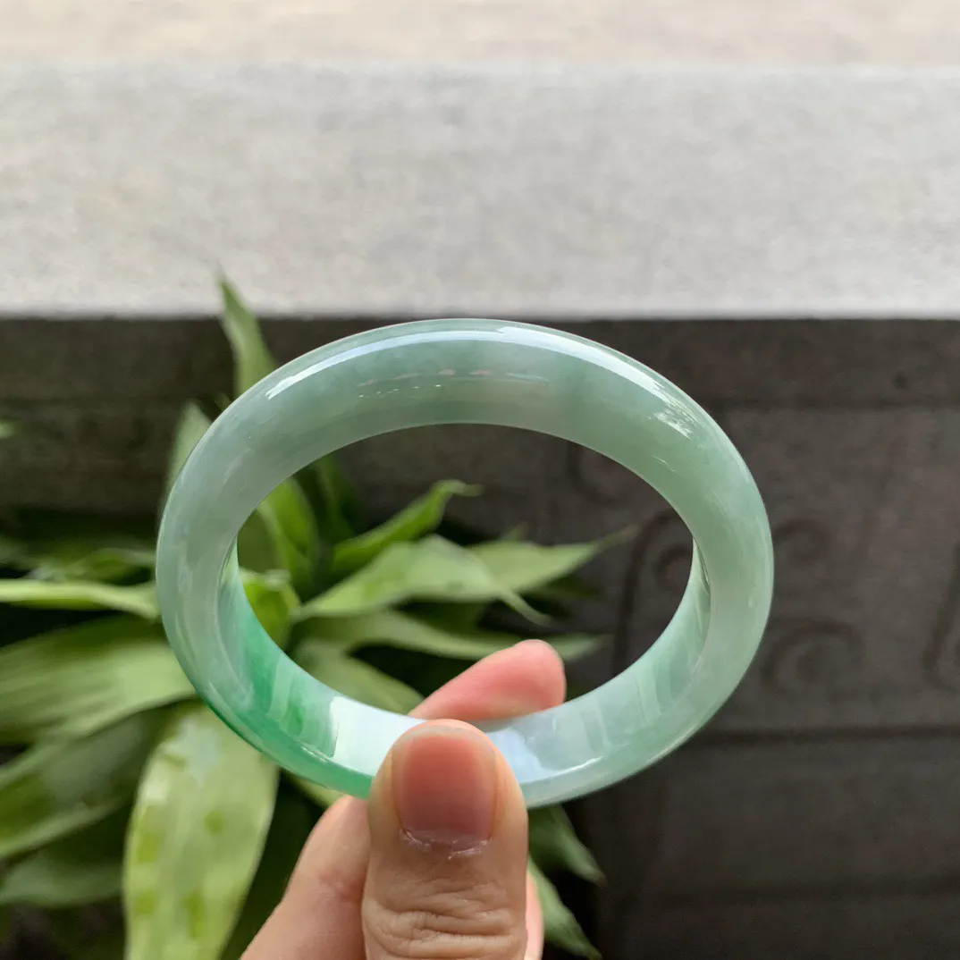 圈口54.8-12.6-8 【辣绿正圈手镯】正圈54 55可戴