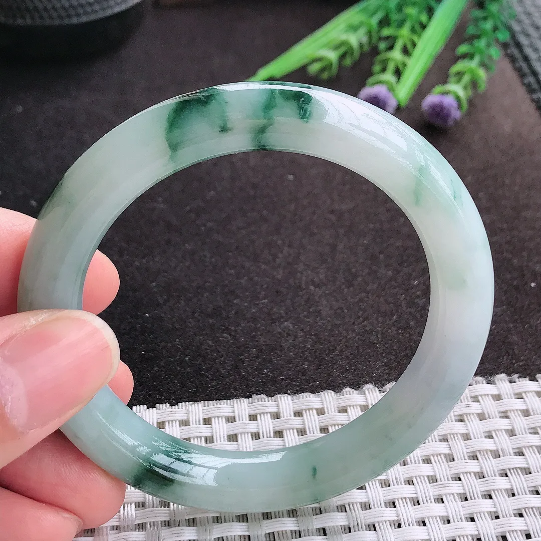 天然A货翡翠53/10.5/9.5老坑精美冰润飘花圆条手镯玉镯