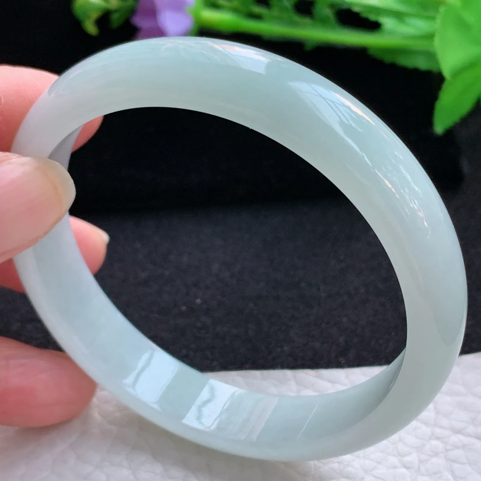 nr自然光59.5*12:6*6.7平安镯 翡翠a货玉手镯浅绿宽边珠宝玉手环