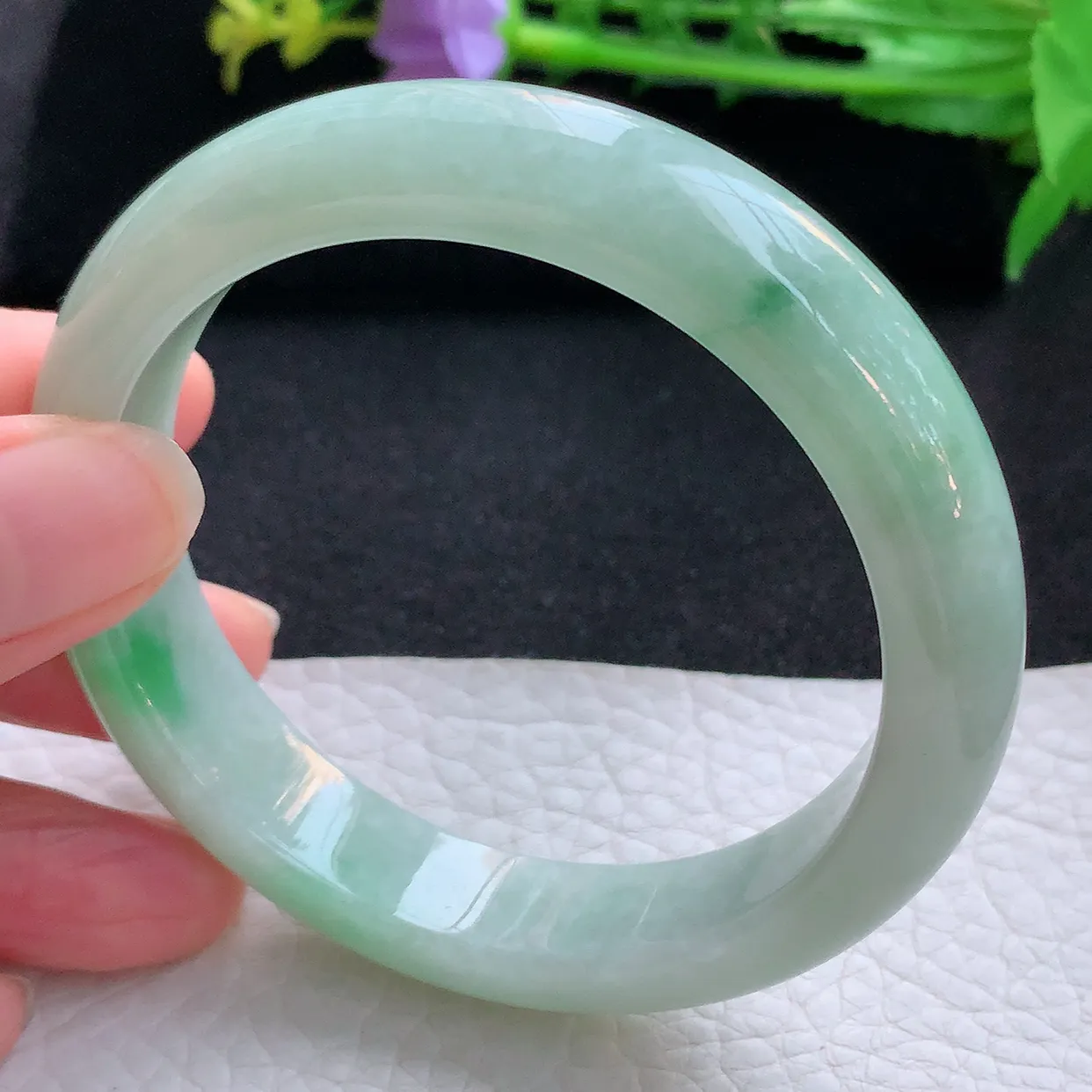 xx自然光58*13.2*8.2平安镯 翡翠a货玉手镯飘绿花宽边珠宝玉手环