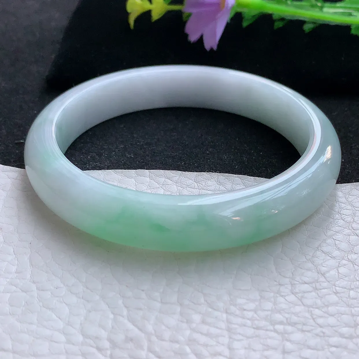 zjf大圈口63*12.5*8.5平安镯 翡翠a货玉手镯清新飘绿宽边珠宝玉手环