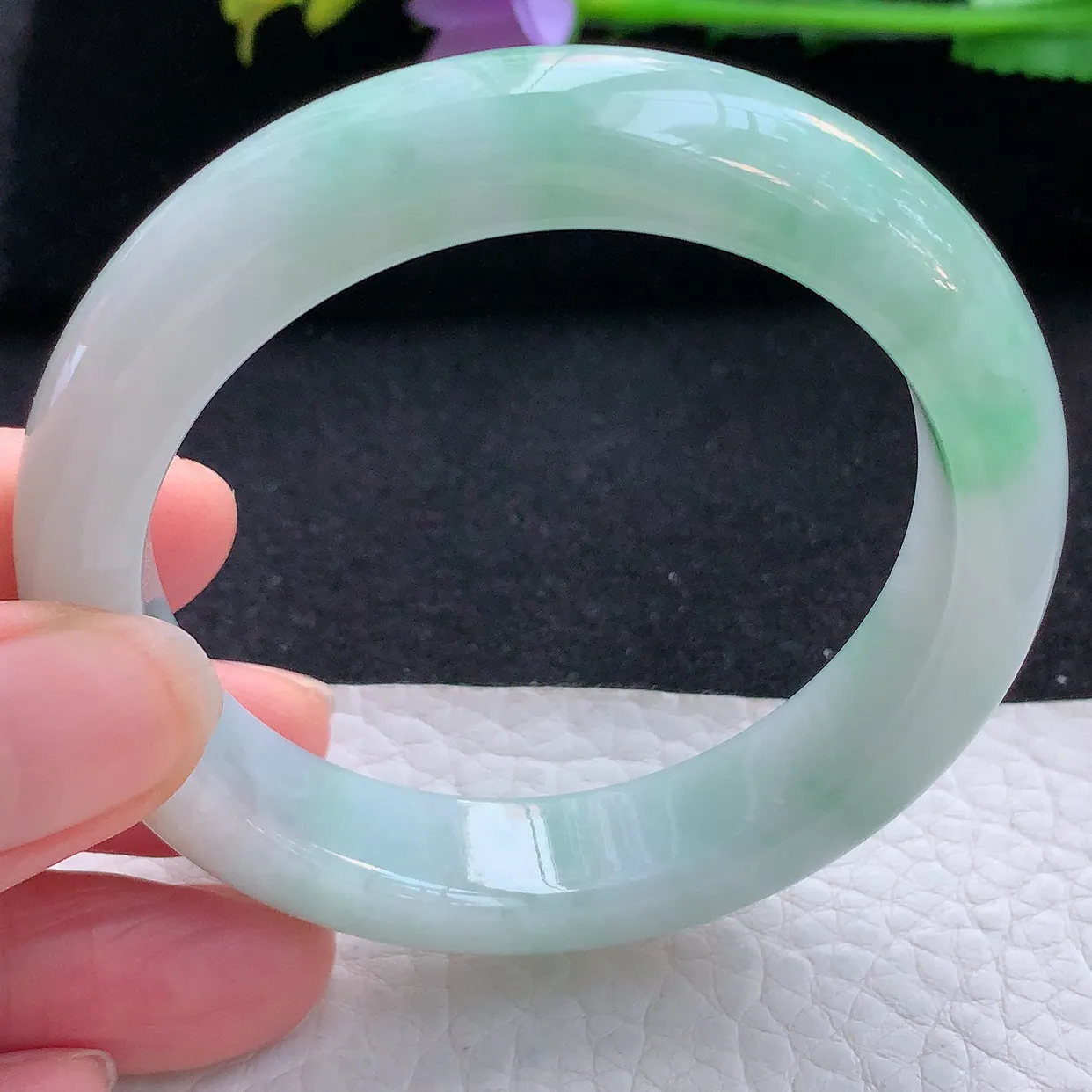 zjf小圈口52.5*12.5*8.3平安镯 翡翠a货玉手镯清新飘绿宽边珠宝玉手环