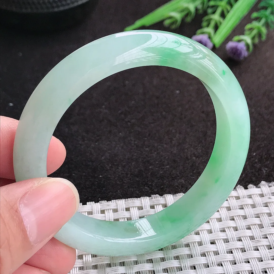 天然A货翡翠53/11.6/8.1老坑冰润起胶甜绿色手镯宽边玉镯