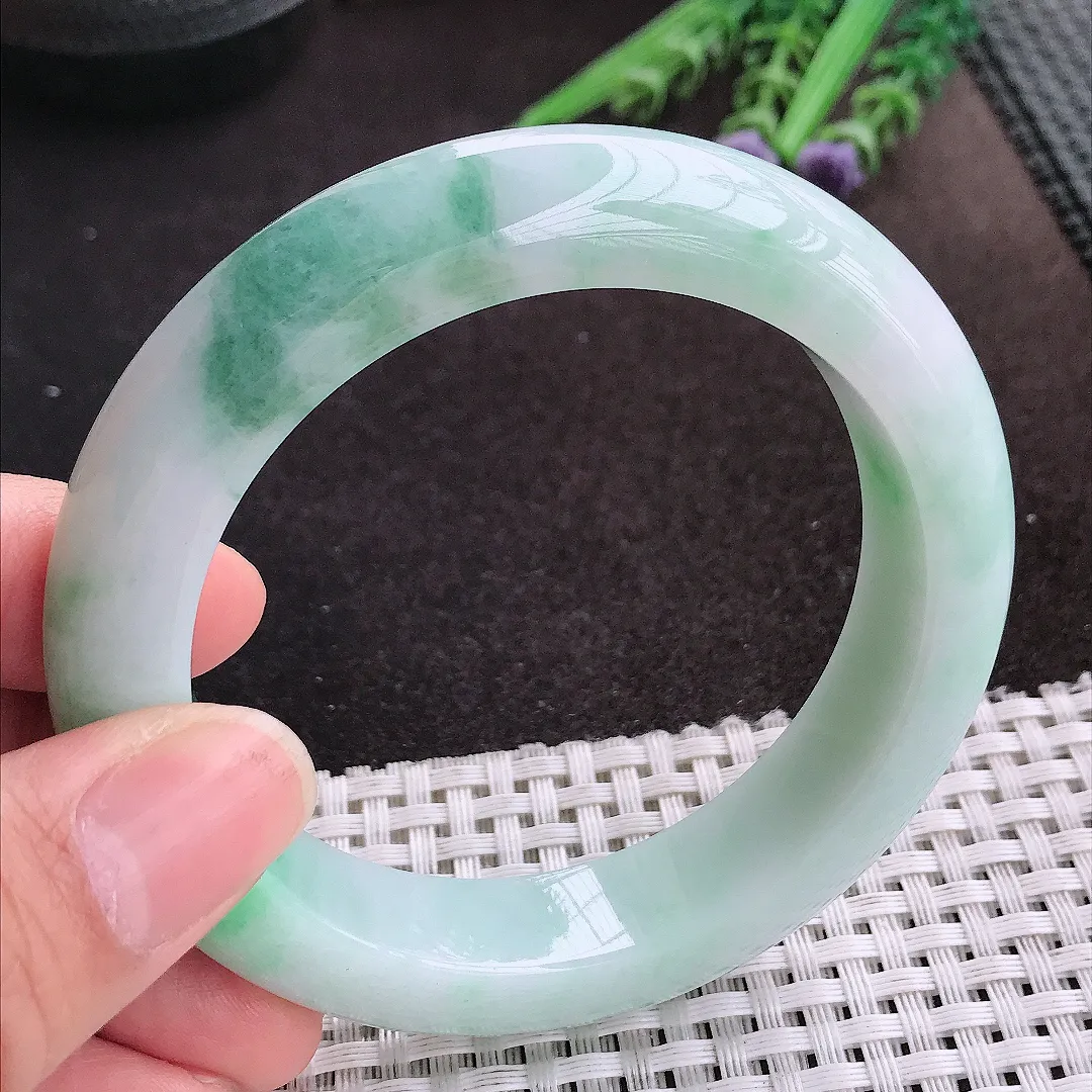 天然A货翡翠58/13.8/1.0.2老坑精美温润飘花手镯宽边玉镯