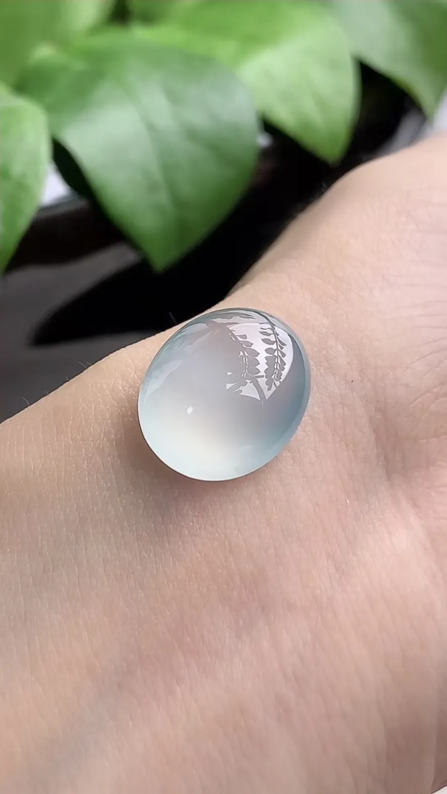 a货翡翠老坑冰种白月光蛋面镶嵌件 尺寸15.8×13.2×7mm 重量2.48g 1207