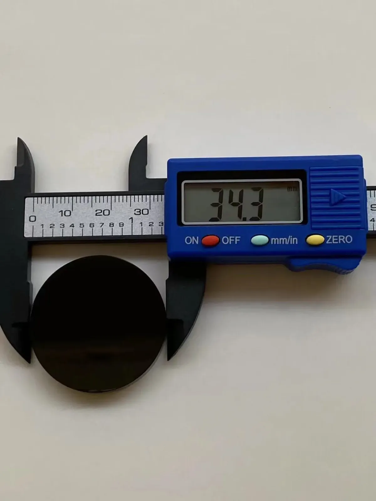 墨翠【平安扣】细腻干净，黑度极黑、性价比高，雕工精湛，打灯透绿.