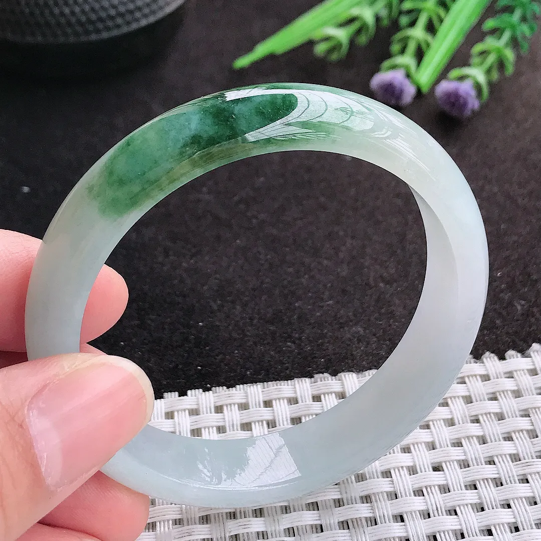 天然A货翡翠53/12.3/6.8老坑精美温润飘花手镯宽边玉镯