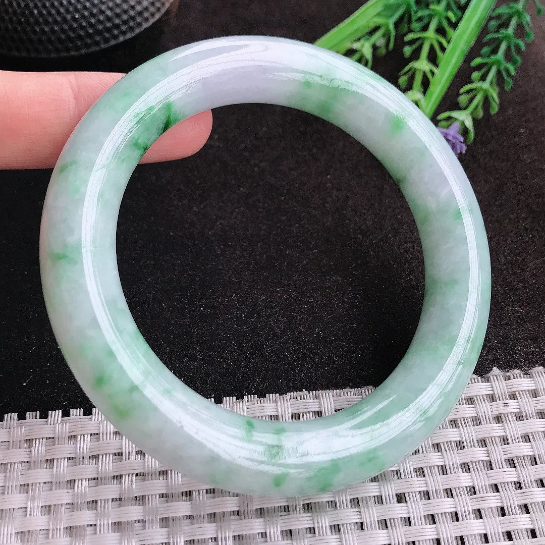 天然A货翡翠59/12.2老坑精美温润飘绿胖圆条手镯玉镯