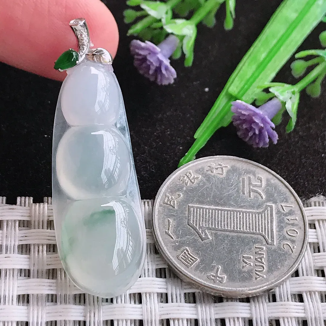 天然A货翡翠37.5/13.8/6.5老坑18k金镶嵌冰种飘花四季豆吊坠翡翠福豆挂件