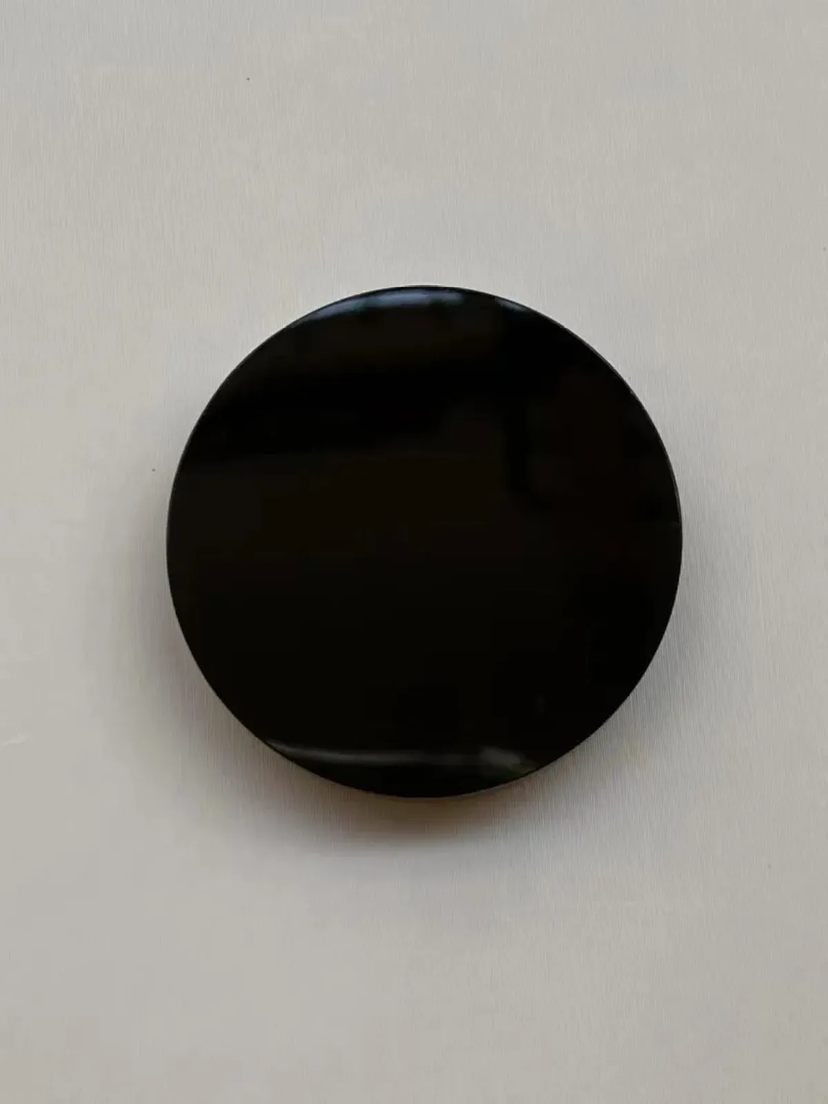 墨翠【平安扣】细腻干净，黑度极黑、性价比高，雕工精湛，打灯透绿.