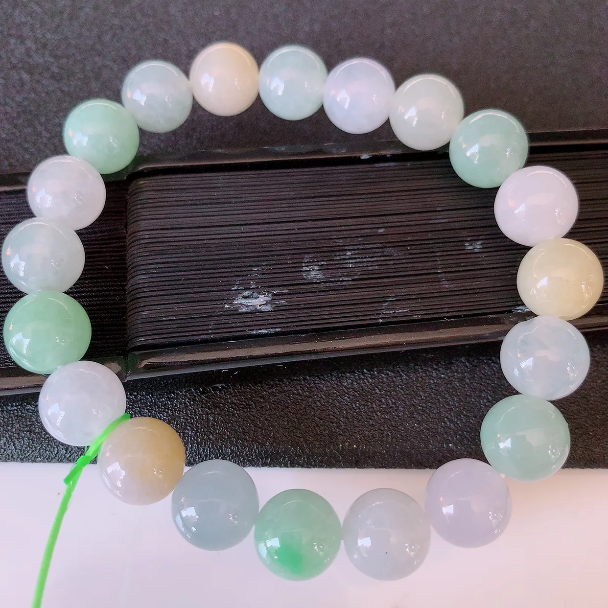 自然光实拍，冰胶多宝翡翠手链，多彩翡翠手串，颜色丰富，料子细腻，高档大气，自戴送礼佳品！#46.7取