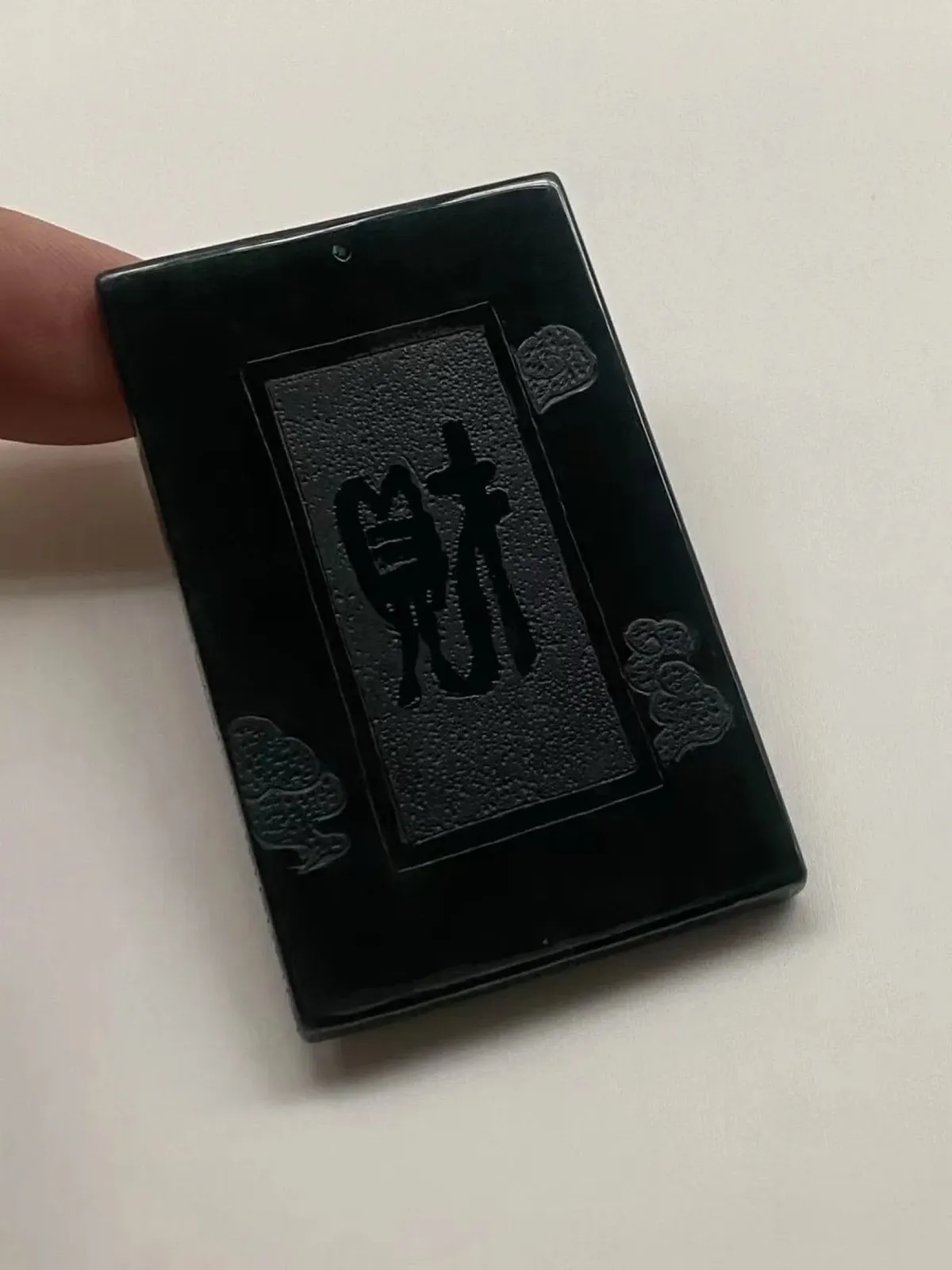 墨翠【赵公明—五路财神】细腻干净，黑度好，性价比高，雕工精湛，打灯透绿.