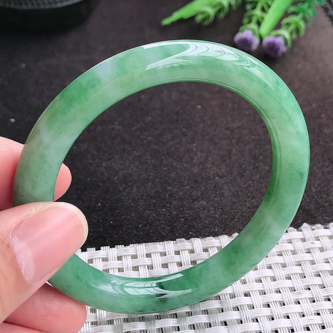 天然A货翡翠55/8.8/9老坑精美油润满绿圆条手镯玉镯