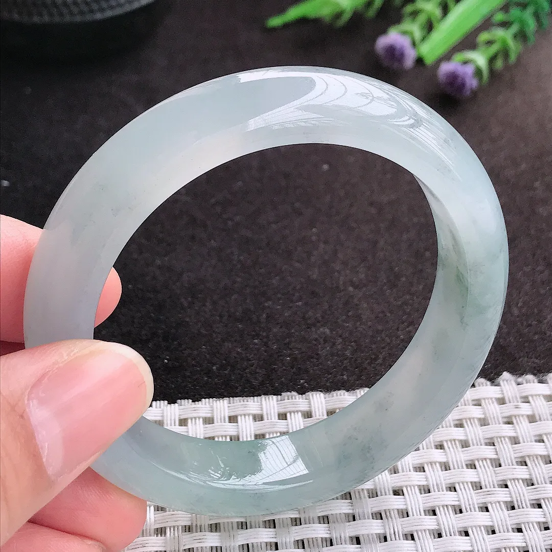 天然A货翡翠53/12.4/8.3老坑冰胶果冻特色飘花手镯宽边玉镯