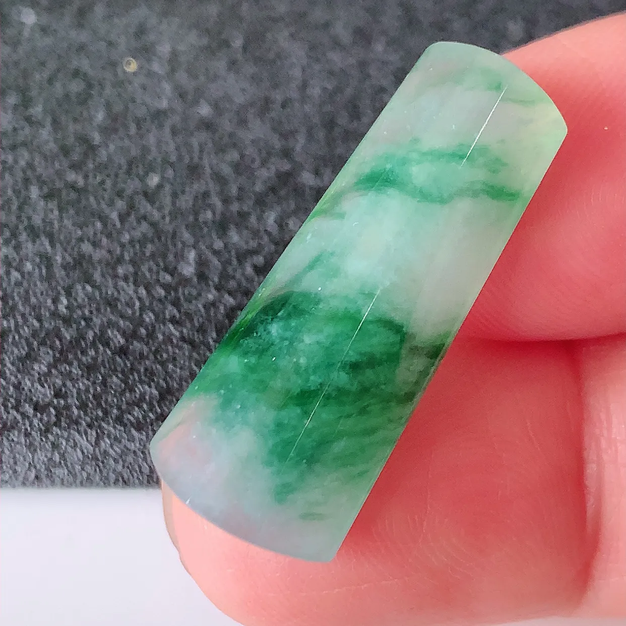 自然光实拍，冰种飘花翡翠无事柱吊坠，翡翠平安无事牌，精致时尚，无事牌品相正，平平安安 #01.11