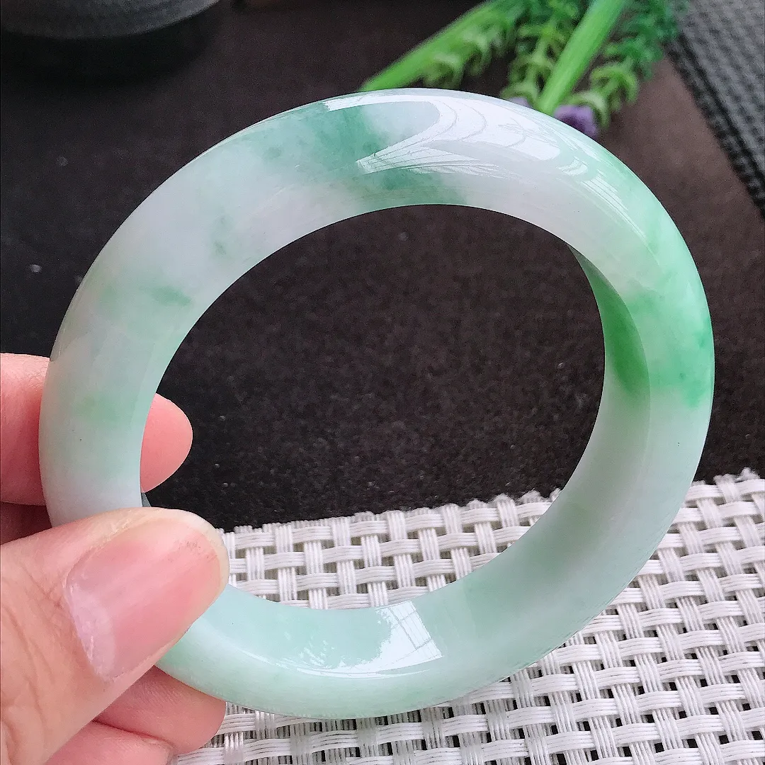 天然A货翡翠58/13.8/1.0.2老坑精美温润飘花手镯宽边玉镯