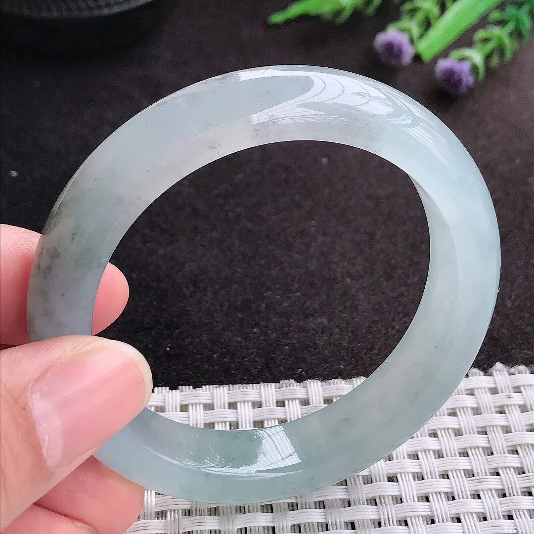 天然A货翡翠53/12.4/8.3老坑冰胶果冻特色飘花手镯宽边玉镯