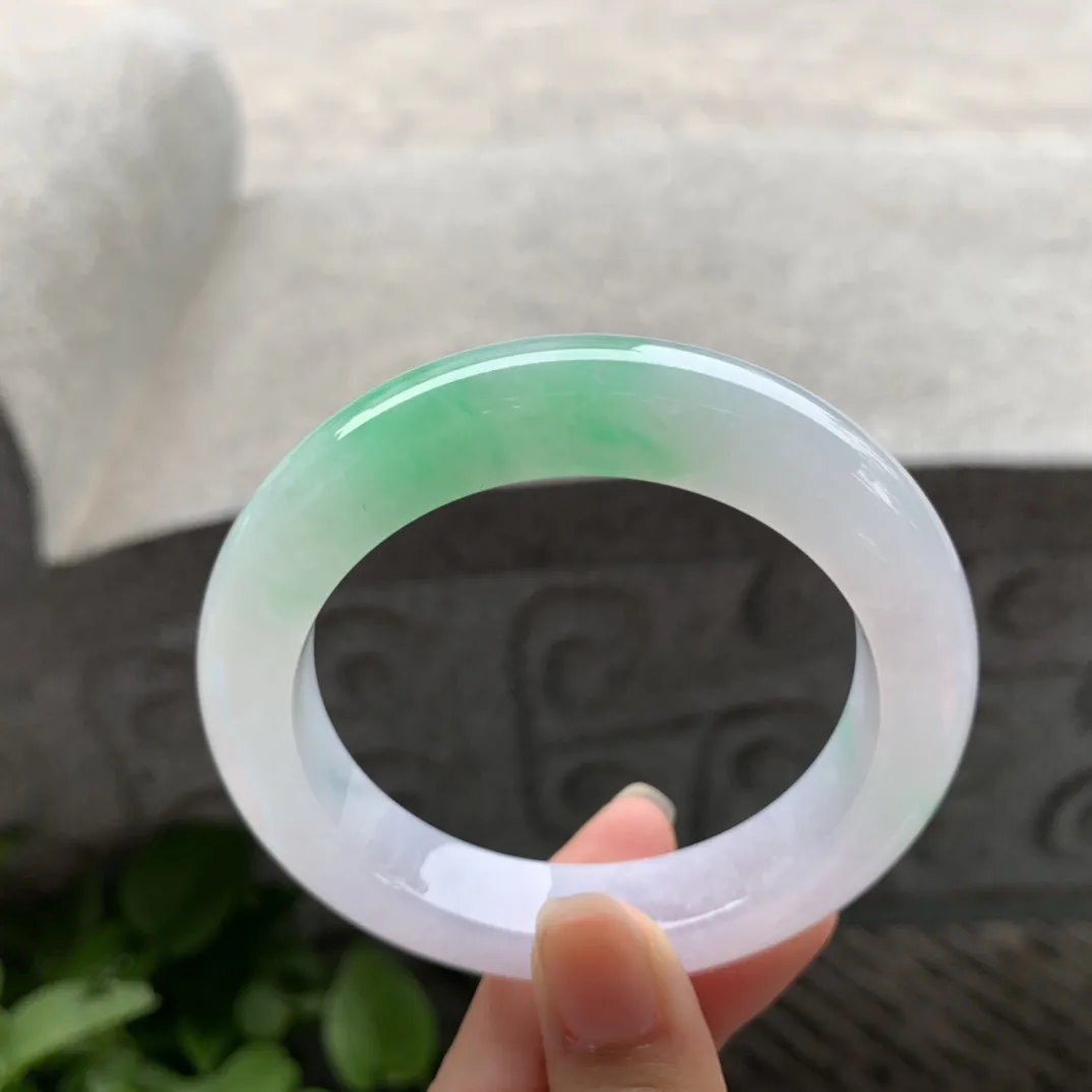 圈口55.8-12.4-10.1 【冰飘阳绿正圈手镯】正圈55 56可戴