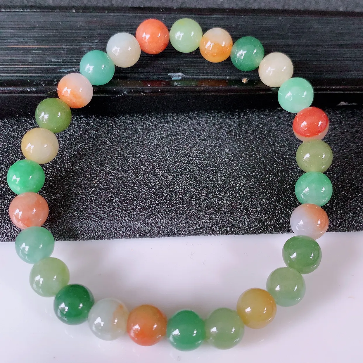 自然光实拍，冰润多宝翡翠手链，多彩翡翠手串，颜色丰富，料子细腻，高档大气，自戴送礼佳品！#46.11取一尺寸7mm