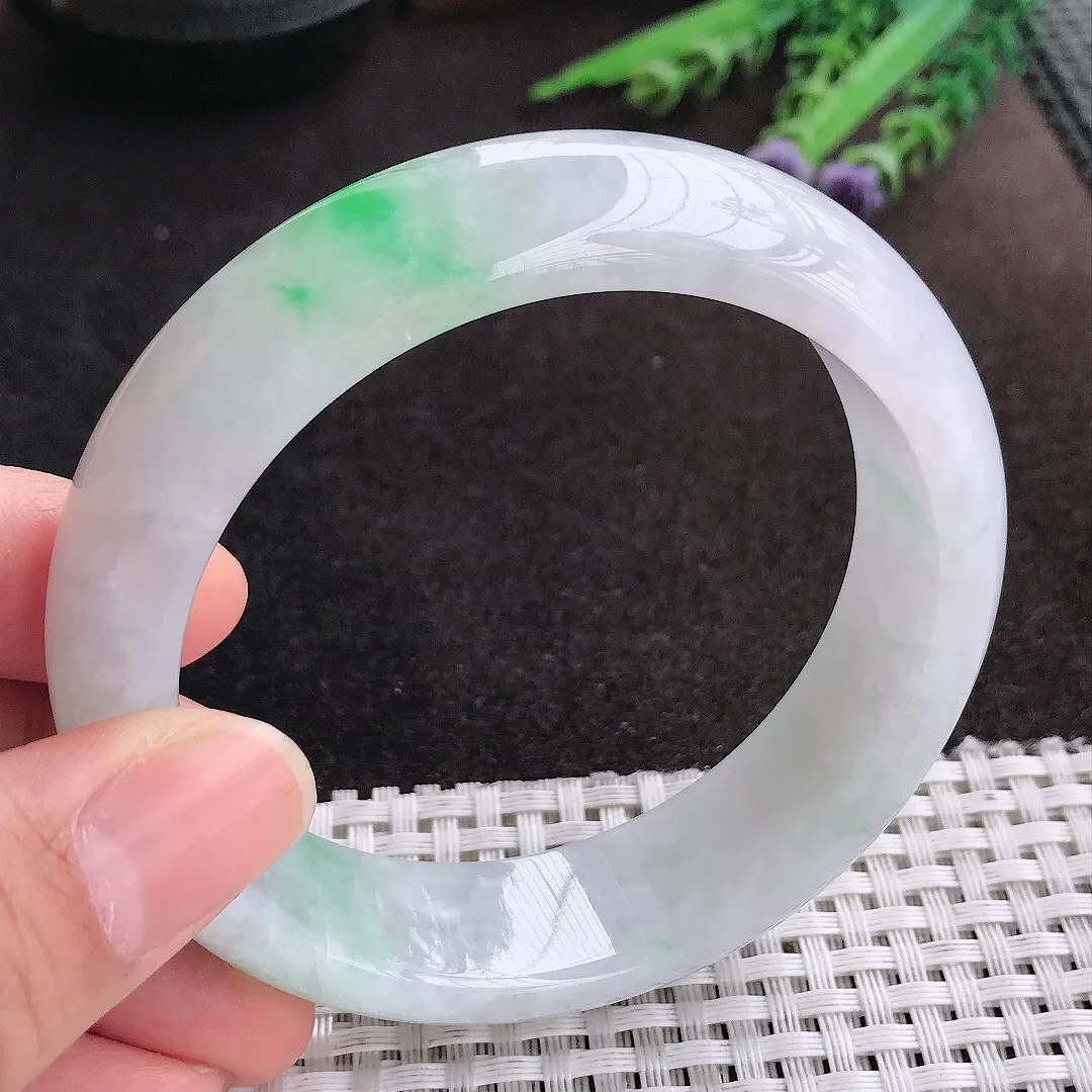 天然A货翡翠60.5/17.4/9老坑温润飘阳绿轮胎手镯宽边玉镯