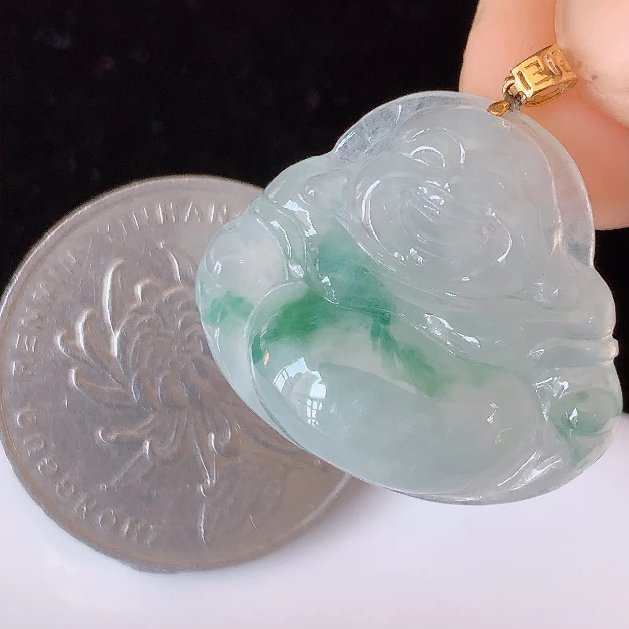 18K金镶嵌冰种飘花翡翠佛公吊坠，种老水足，雕工精湛 ，寓意美好，佩戴时尚出众！#49.7