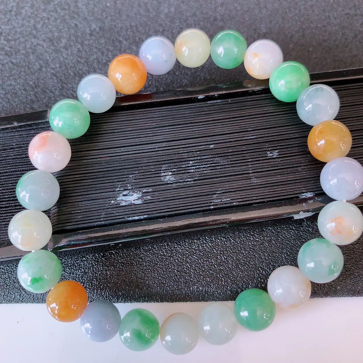 自然光实拍，冰润多宝翡翠手链，多彩翡翠手串，颜色丰富，料子细腻，高档大气，自戴送礼佳品！#46.7取一尺寸7.6mm