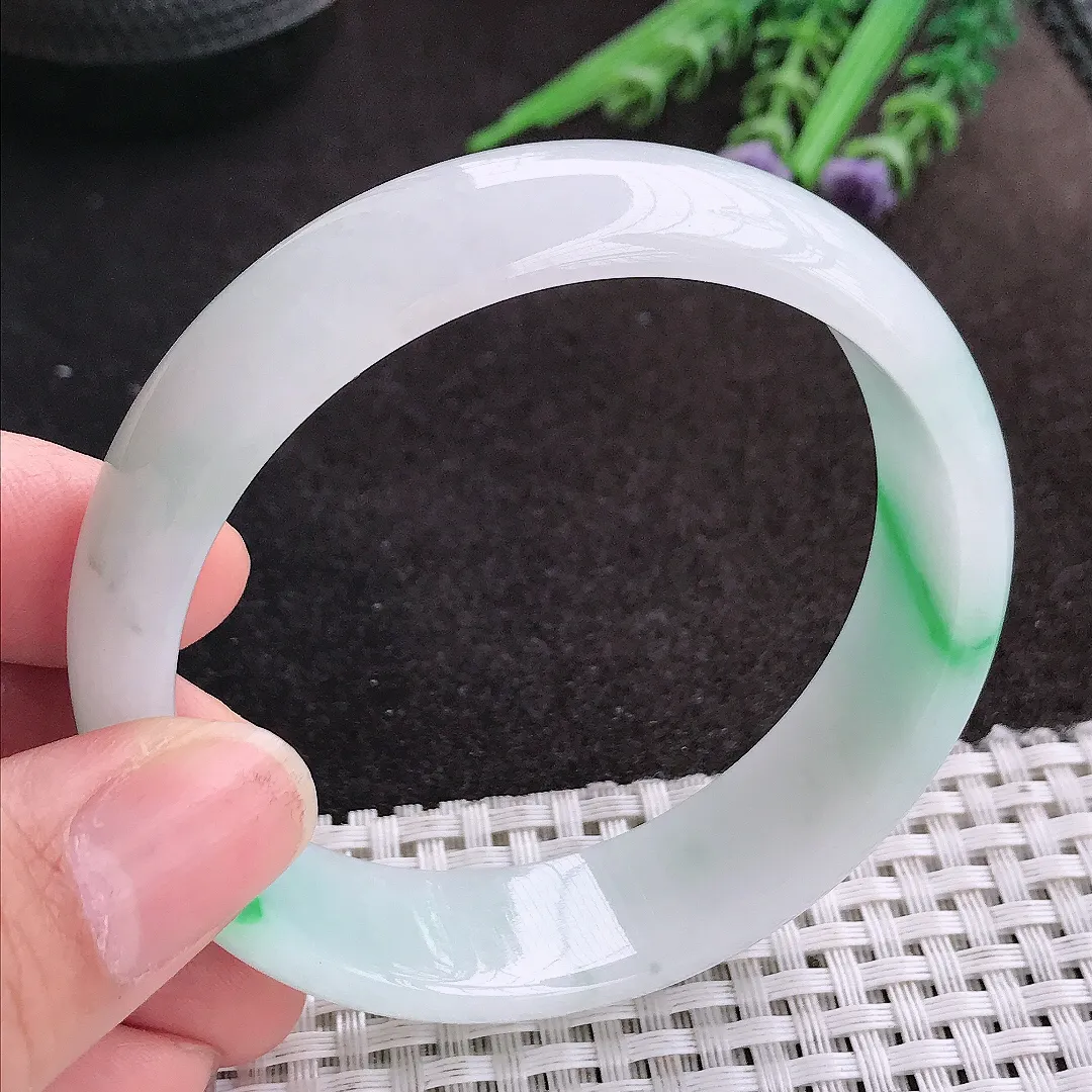 天然A货翡翠59/16.2/6.9老坑精美冰润飘阳绿轮胎手镯宽边玉镯