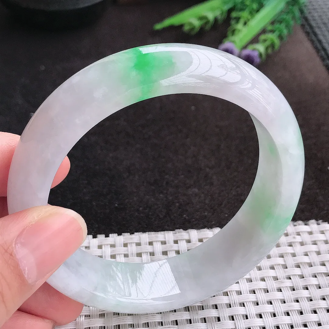 天然A货翡翠60.5/17.4/9老坑温润飘阳绿轮胎手镯宽边玉镯