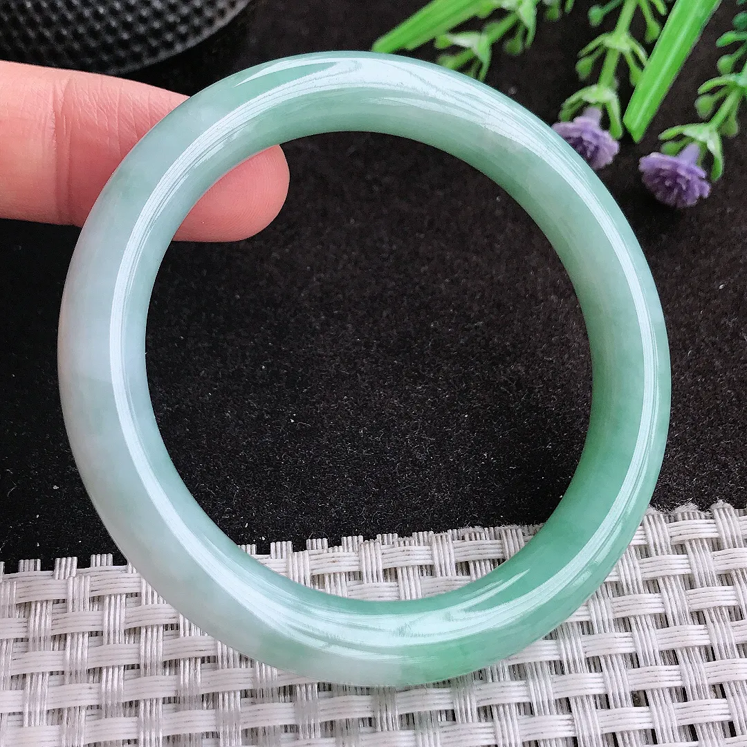 天然A货翡翠51.5/8.8/8.6小圈口老坑冰润满色圆条手镯玉镯