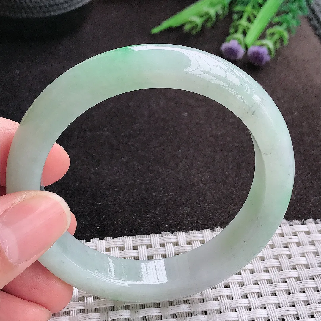 天然A货翡翠55.8/12.5/8.7老坑精美温润飘阳绿手镯宽边玉镯