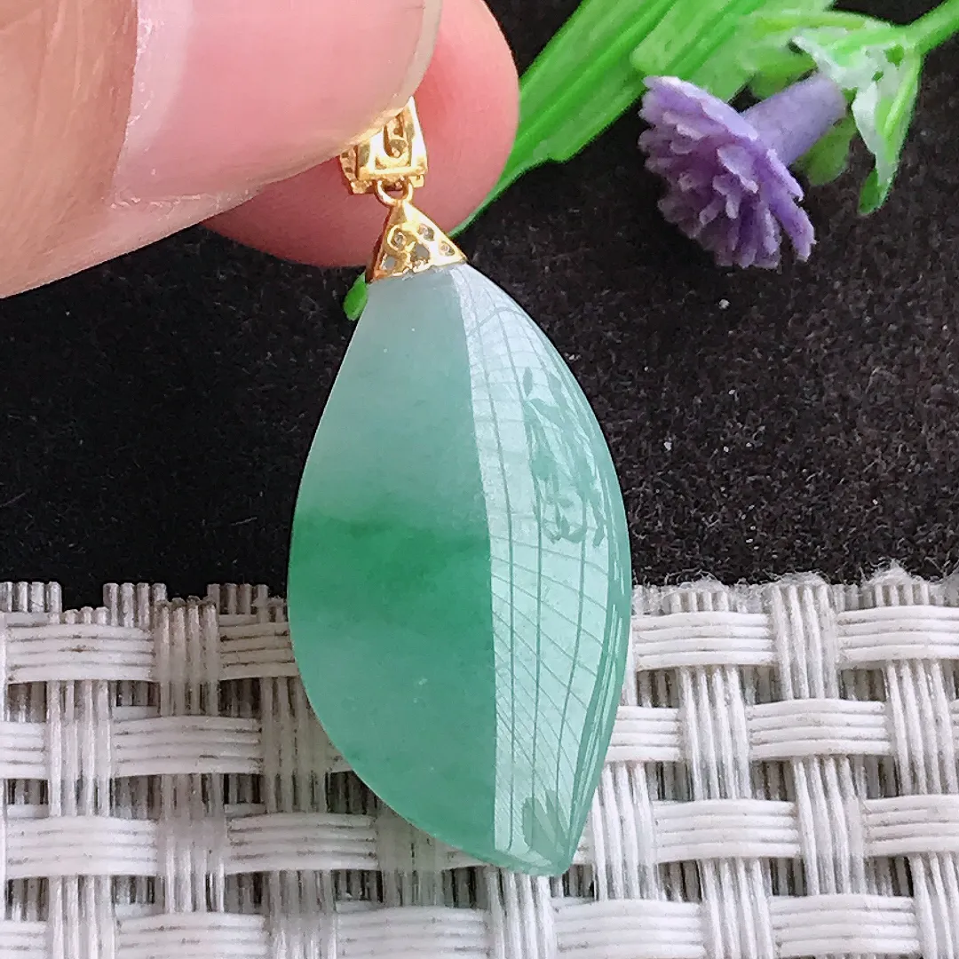 天然A货翡翠25/13.5/8老坑18k金镶嵌温润飘绿随行吊坠翡翠挂件