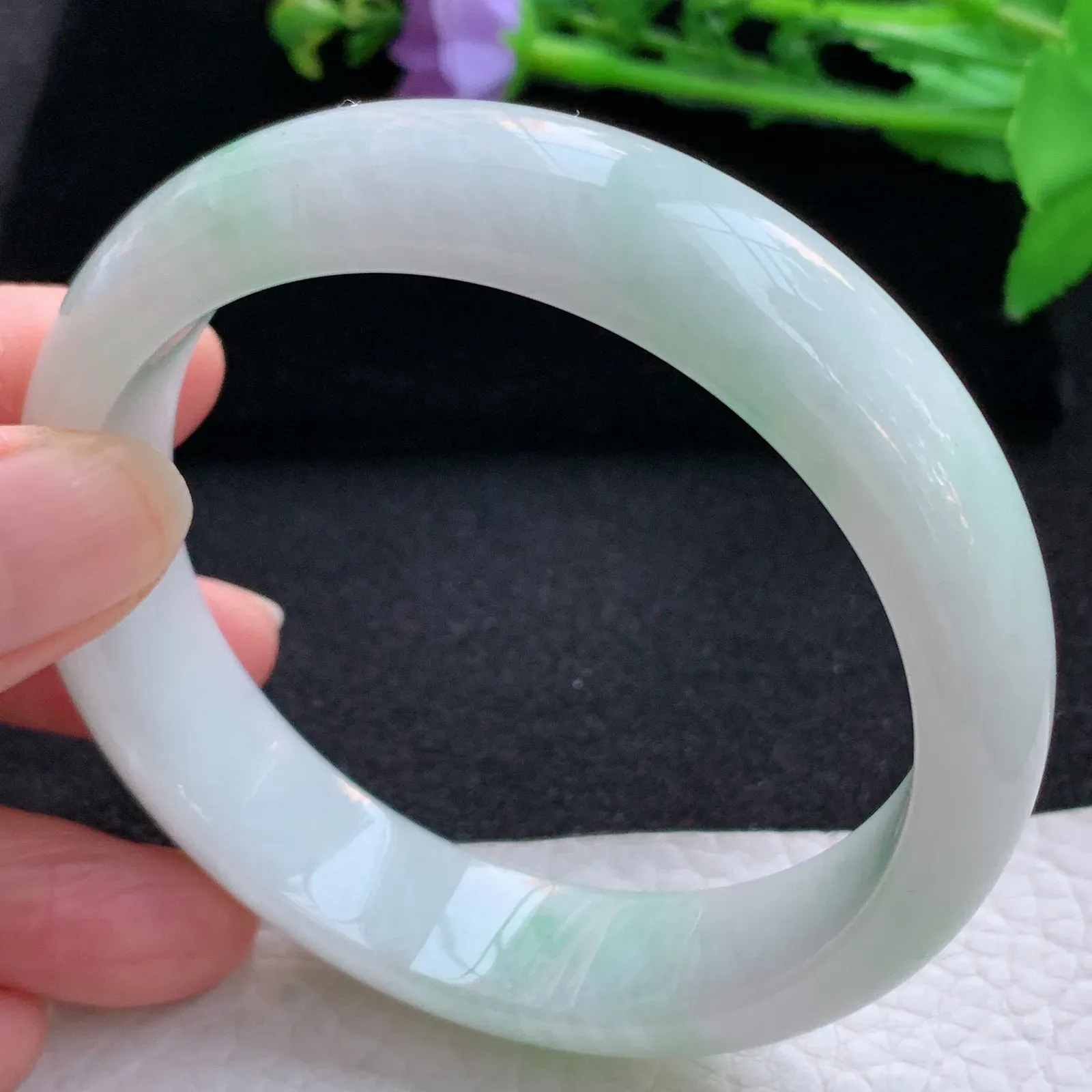 nr大圈口61*14.8*8.2平安镯 翡翠a货玉手镯飘绿宽边珠宝玉手环